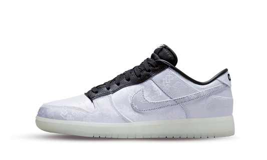 NIKE DUNL LOW CLOT  FRAGMENT WHITE