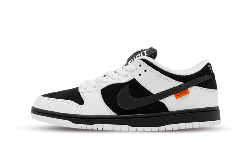 NIKE SB DUNK LOW TIGHTBOOTH