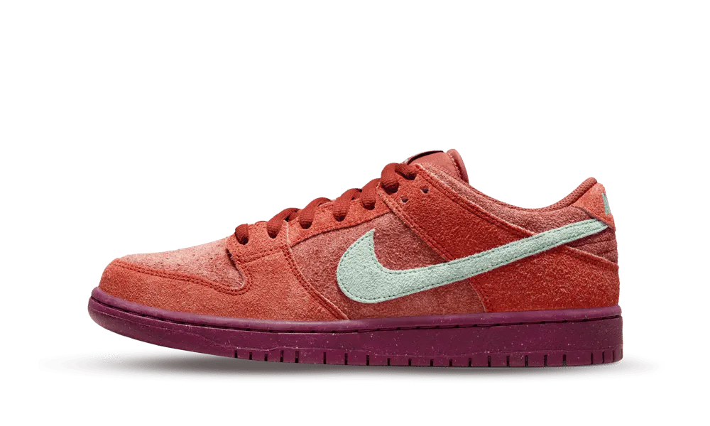 NIKE SB DUNK LOW MYSTIC RED