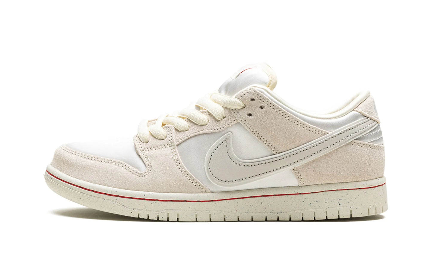 NIKE SB DUNK LOW CITY OF LOVE BEIGE