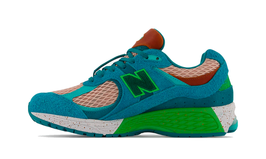 NEW BALANCE 2002R SALEHE BEMBURY WATER BE THE GUIDE